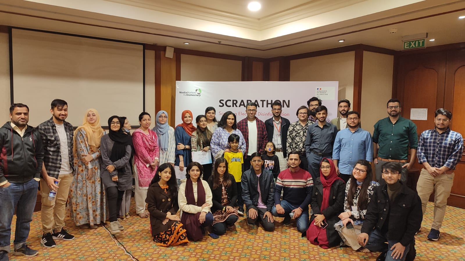 Scrapathon: A step towards a collaborative fact-checking tool for newsrooms